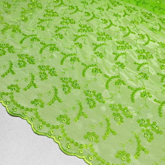 Spetstyg - Spets Grön Paljett Blommigt 31