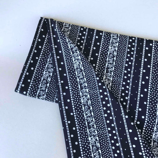 Mönstrade Modetyger - Tyg Mode Crepe Marinblå Vit Prickigt Randigt 16
