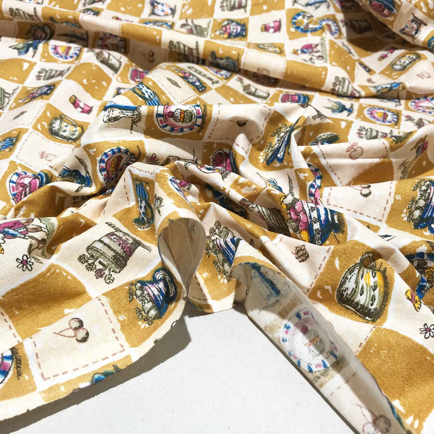 Mönstrat Bomullstyg - Bomull Tyg Styv Rutigt Gul Beige 136