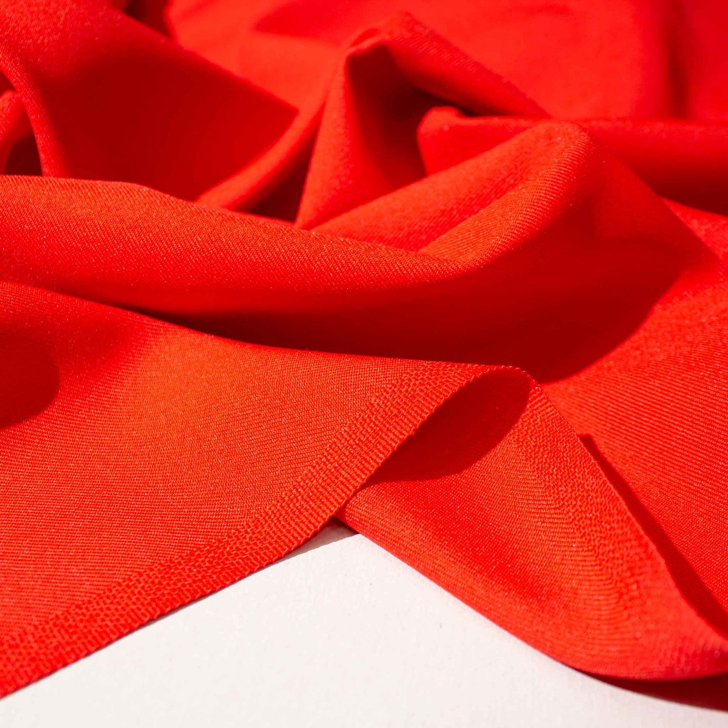 Enfärgat Tyg - Röd 22