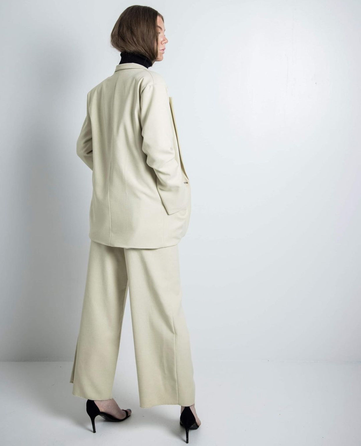 Kostymtyg - Beige Fiskben 25