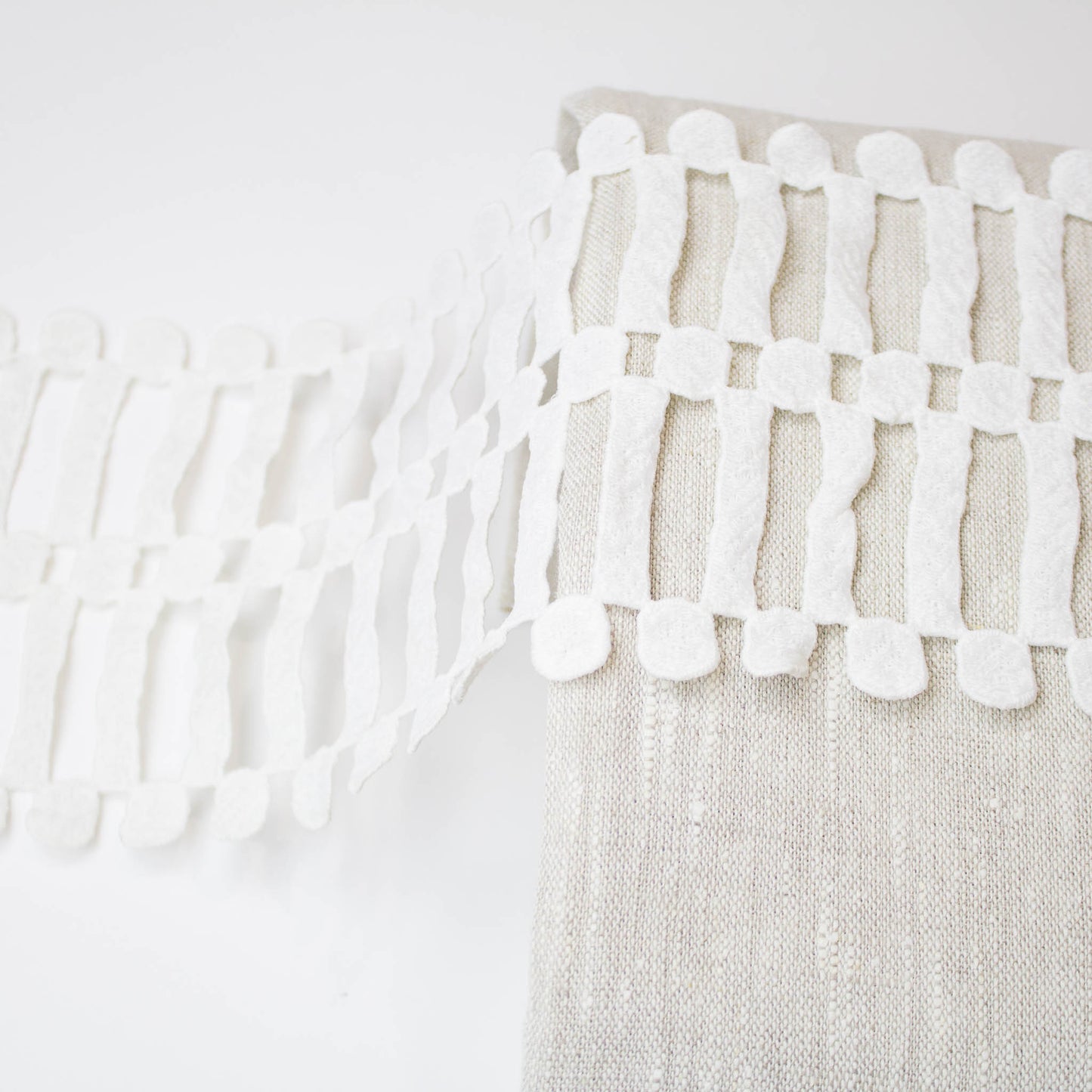 Broderade Spetsband - Brud Bröllop Knypplad Spets Vit Raka Streck & Cirklar 19