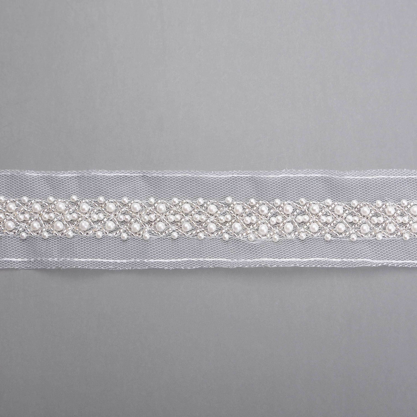 Pärlband - Mona Lisa - Tygband Strass Benvita Pärlor Benvit 46