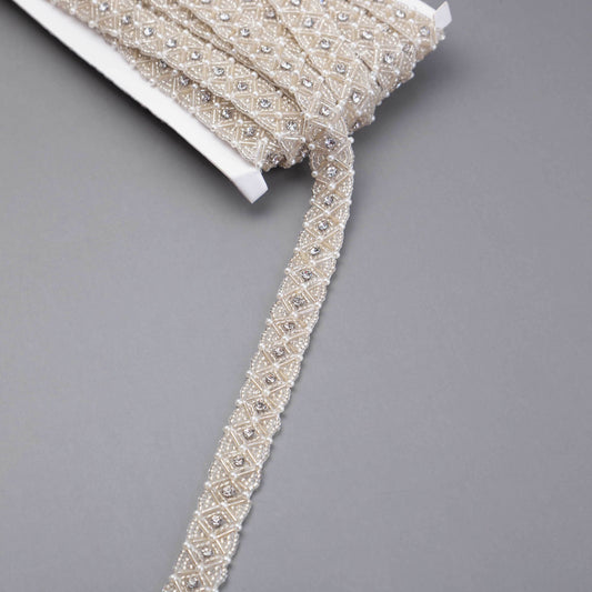 Pärlband - Monaco - Benvit Pärlor Strass Kristall 50