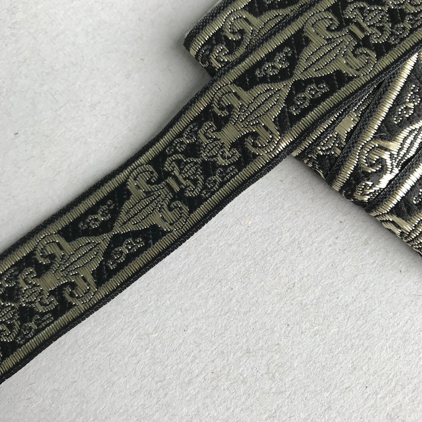 Band - Svart Beige / Silver Mönster Old Times 23