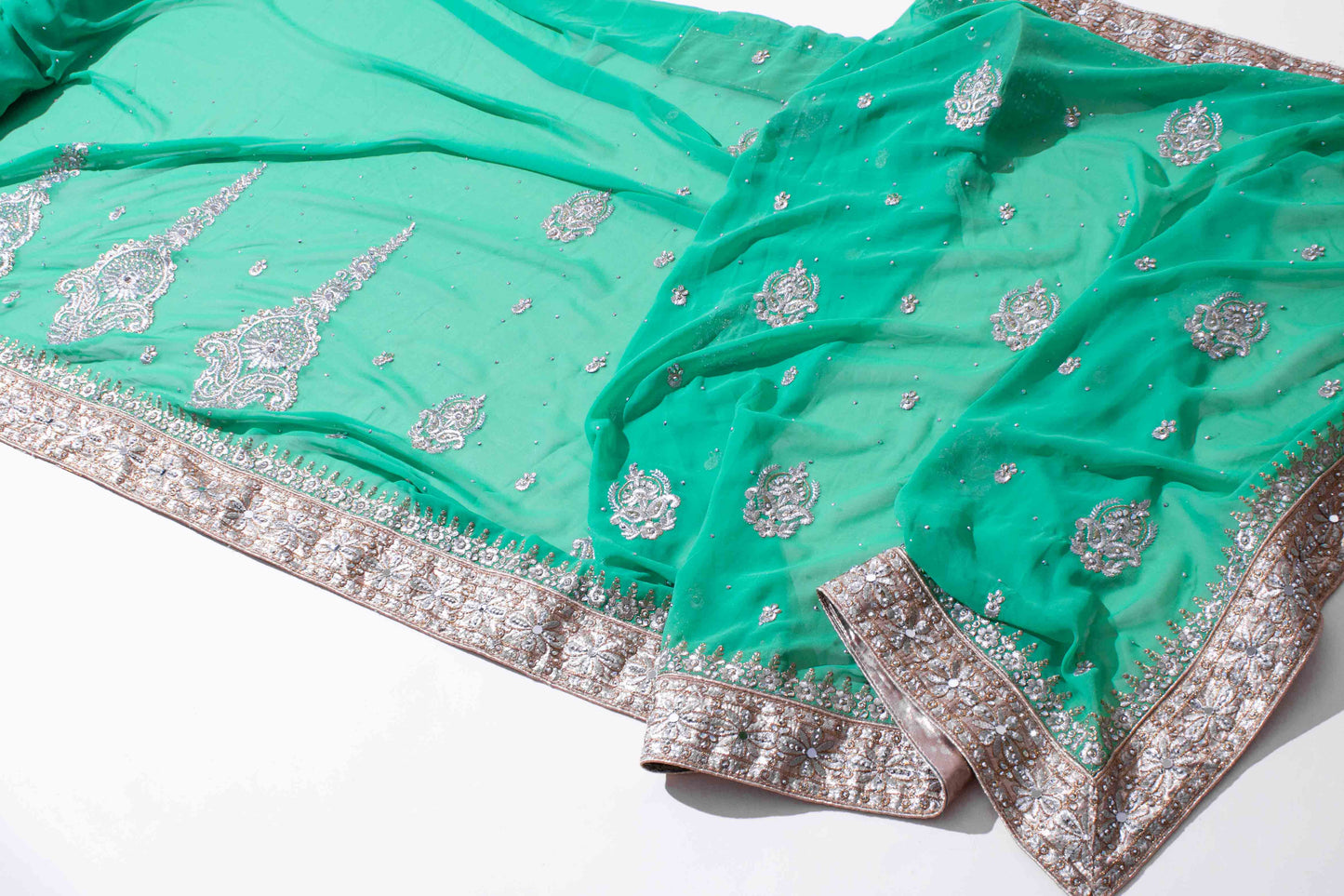 Sari - Grön Chiffong Guld Brodyr Silver Strass 12