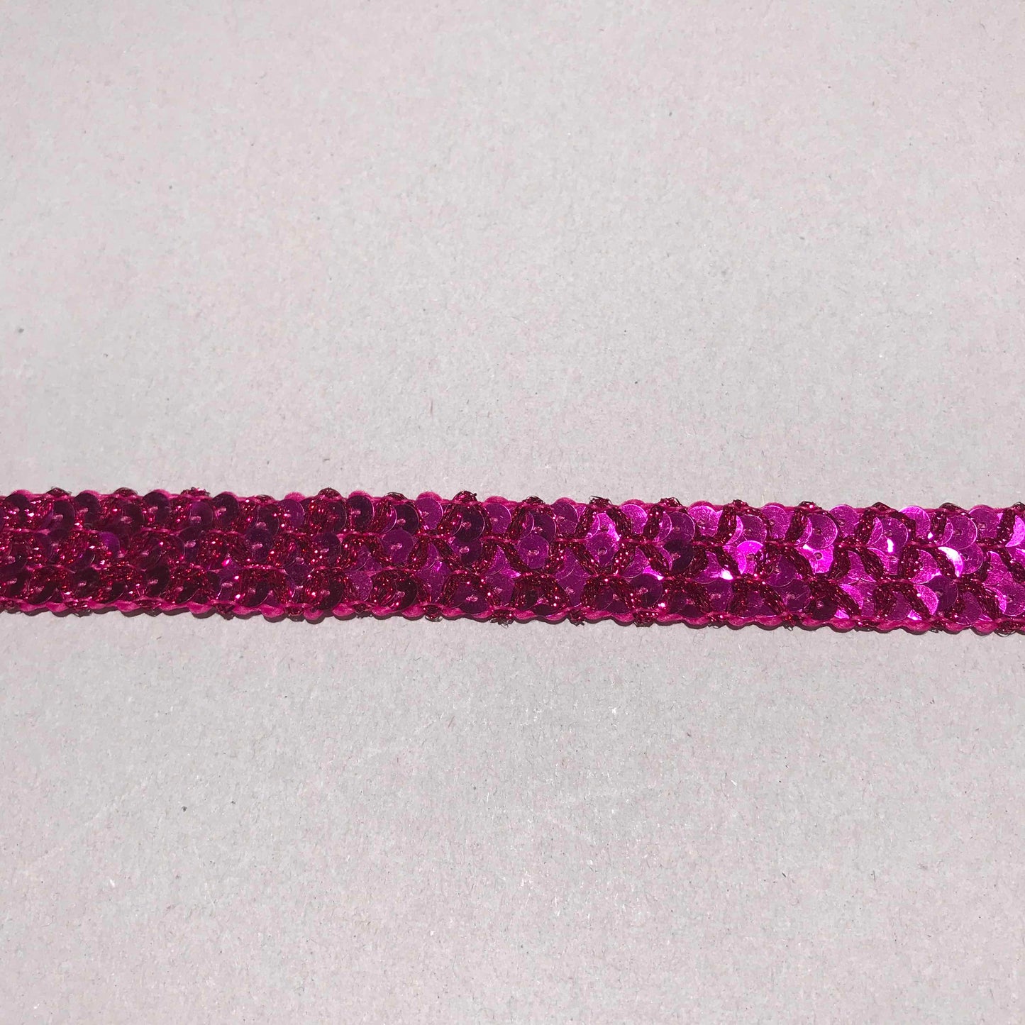 Band - Skimmer Cerise Rosa Paljett 2cm 51