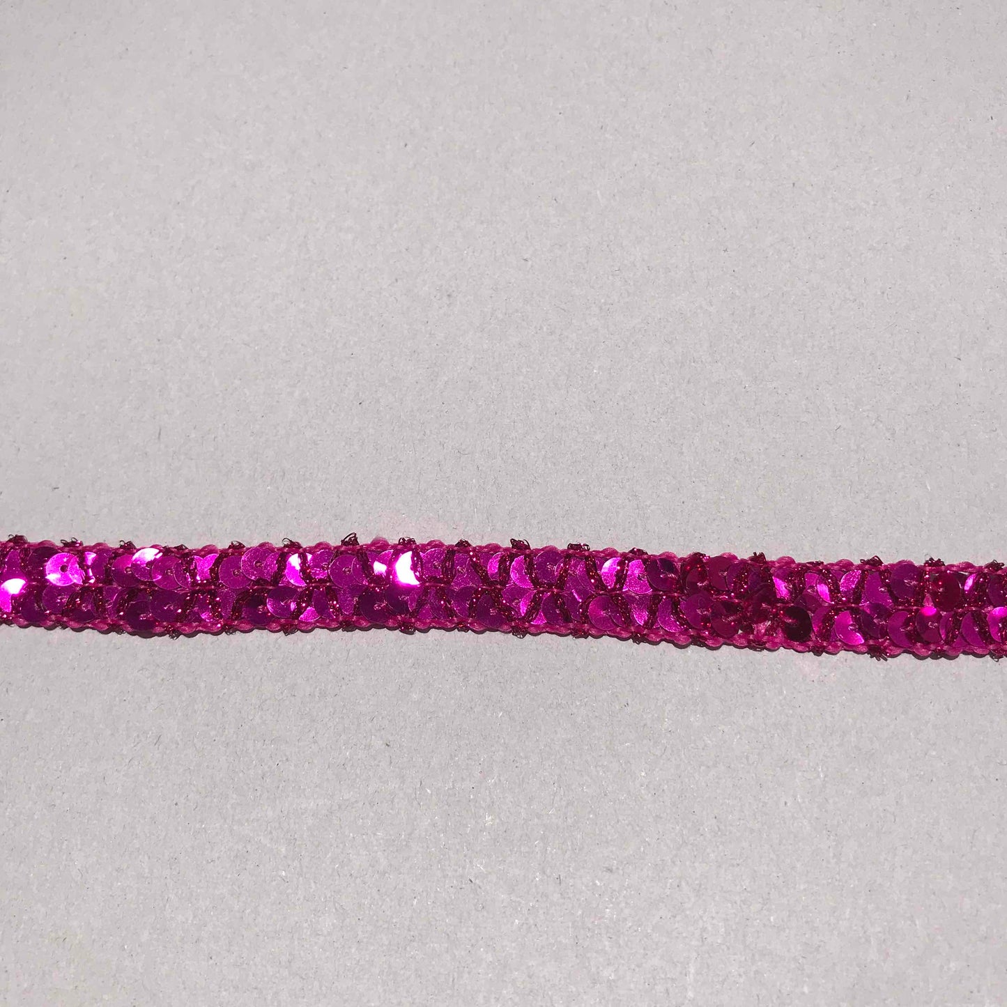 Band - Skimmer Cerise Rosa Paljett 1,2cm 52